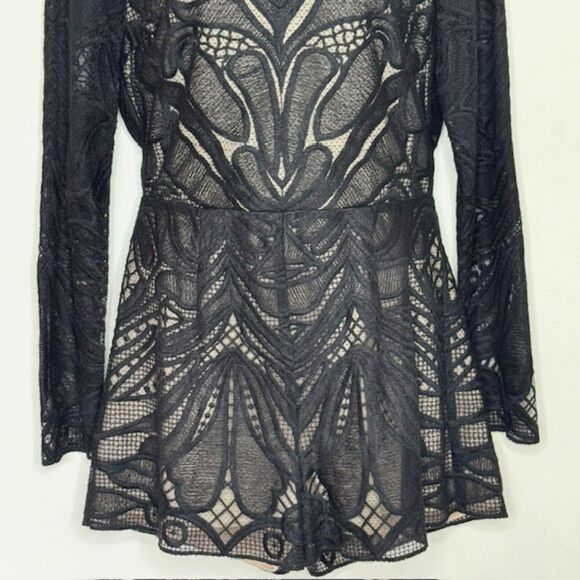REVOLVE SAYLOR BLACK LACE RYANN ROMPER OPEN BACK SIZE MEDIUM - Picture 5 of 14